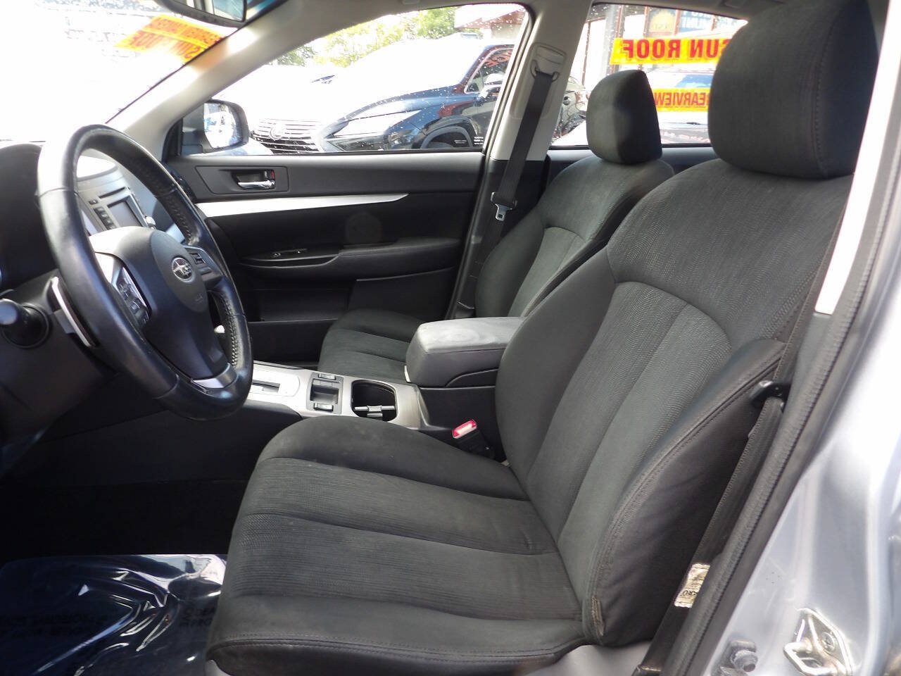 Used 2014 Subaru Legacy 2.5i Premium w/ Moonroof Package AWD/4WD image 9