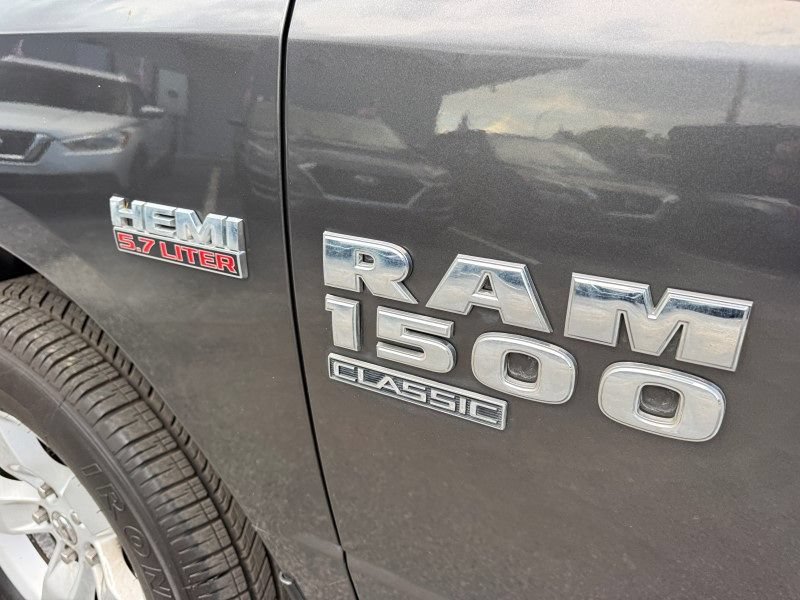 Used 2020 RAM 1500 Tradesman w/ Chrome Appearance Group AWD/4WD image 32