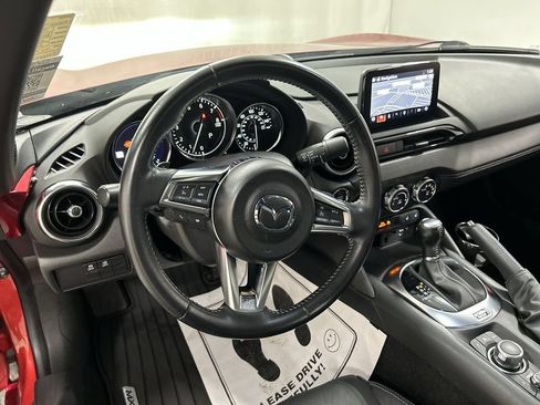 Used 2021 MAZDA MX-5 Miata Grand Touring RWD image 4