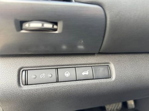 Used 2025 Nissan Pathfinder Rock Creek image 6