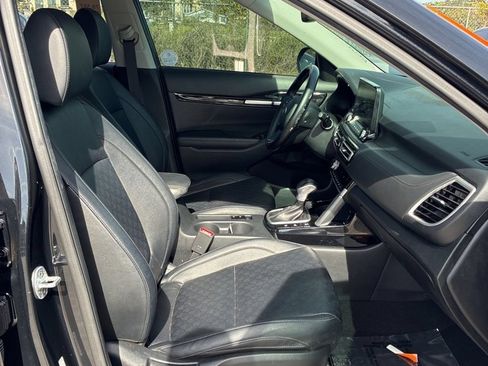 Used 2021 Kia Seltos SX w/ SX Sunroof Package AWD/4WD image 11