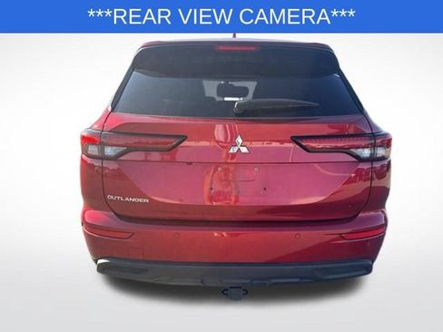 Used 2022 Mitsubishi Outlander ES FWD image 4