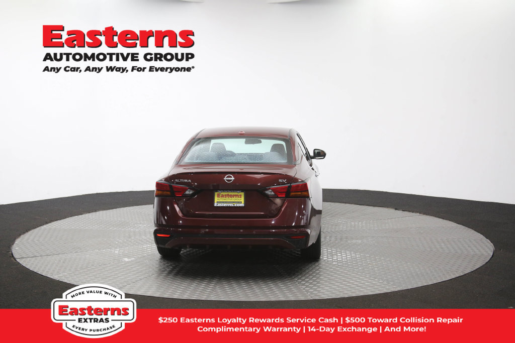 Used 2024 Nissan Altima 2.5 SV FWD image 41