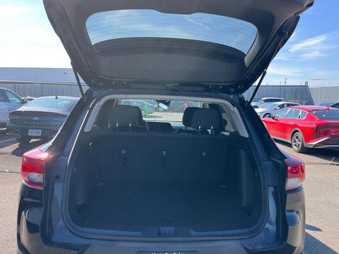 Used 2025 Chevrolet TrailBlazer LT image 30