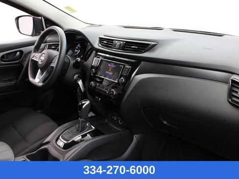 Used 2021 Nissan Rogue Sport S image 21