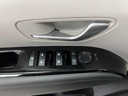 Used 2025 Hyundai Tucson Limited AWD/4WD image 18