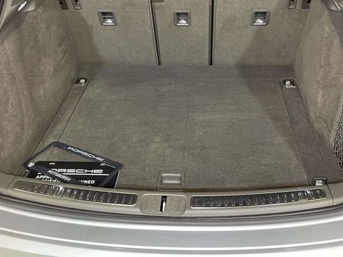 Used 2020 Porsche Macan AWD/4WD image 20