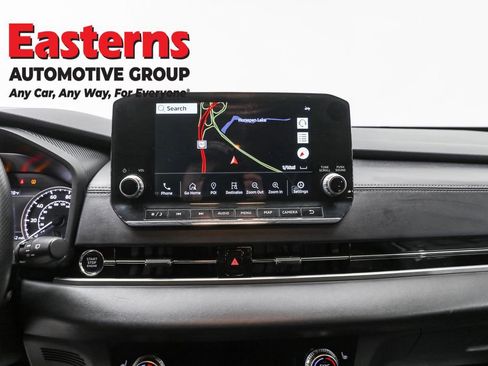 Used 2024 Mitsubishi Outlander SE image 12