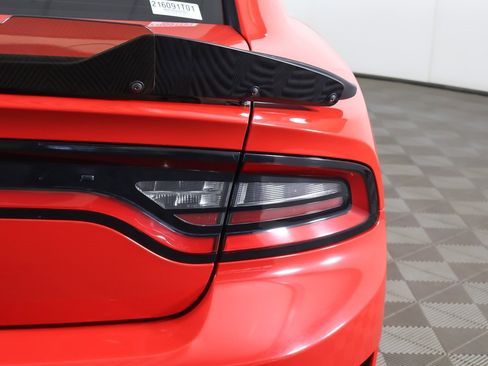 Used 2018 Dodge Charger R/T image 21