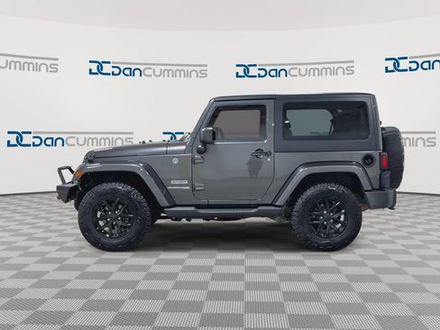 Used 2018 Jeep Wrangler Sport AWD/4WD image 5