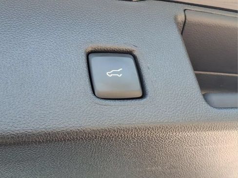 Used 2023 Ford Escape Platinum AWD/4WD image 23