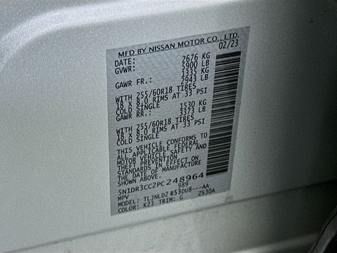 Used 2023 Nissan Pathfinder SL w/ Black Appearance Package image 12