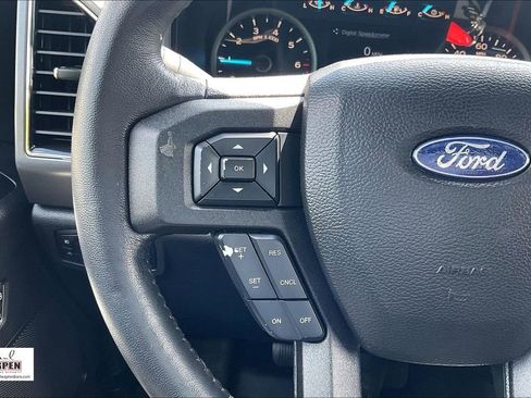 Used 2018 Ford F150 XLT w/ Equipment Group 302A Luxury AWD/4WD image 18