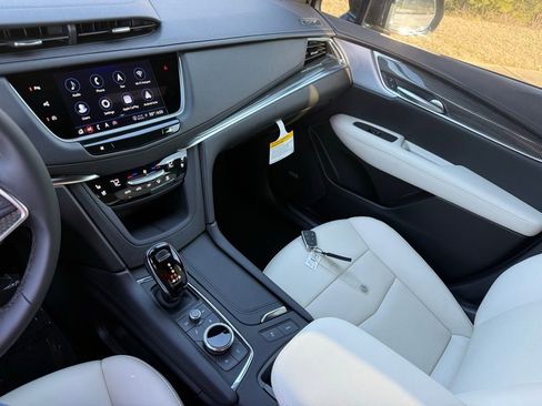 New 2026 Cadillac XT5 Sportv w/ LPO, Onyx Lite Package image 30