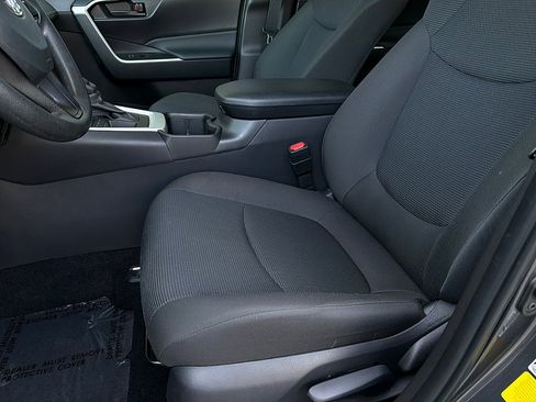 Used 2025 Toyota RAV4 LE image 10