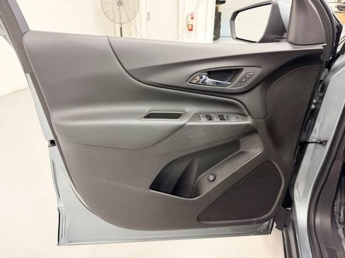 Certified 2024 Chevrolet Equinox LT FWD image 21