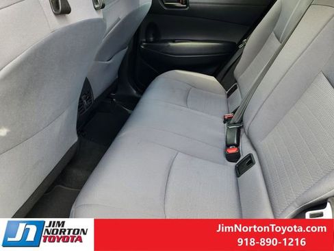 Used 2024 Toyota Corolla Cross AWD Hybrid image 31