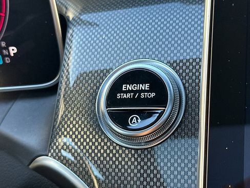 New 2025 Mercedes-Benz GLC 43 AMG 4MATIC image 28