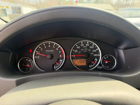 Used 2007 Nissan Pathfinder S image 33