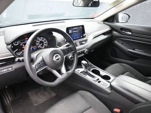 Used 2024 Nissan Altima 2.5 SV AWD/4WD image 15