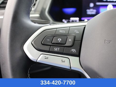 Certified 2023 Volkswagen Tiguan SE w/ Panoramic Sunroof Package image 25