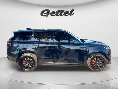 Used 2023 Land Rover Range Rover Sport SE Dynamic AWD/4WD image 4