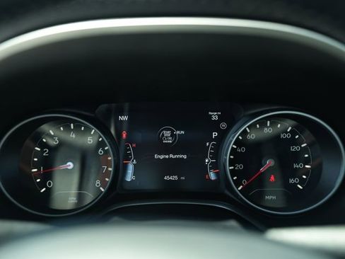 Used 2021 Jeep Compass Latitude AWD/4WD image 30