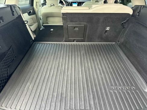 Used 2021 Volvo XC60 T5 Inscription w/ Advanced Package image 19