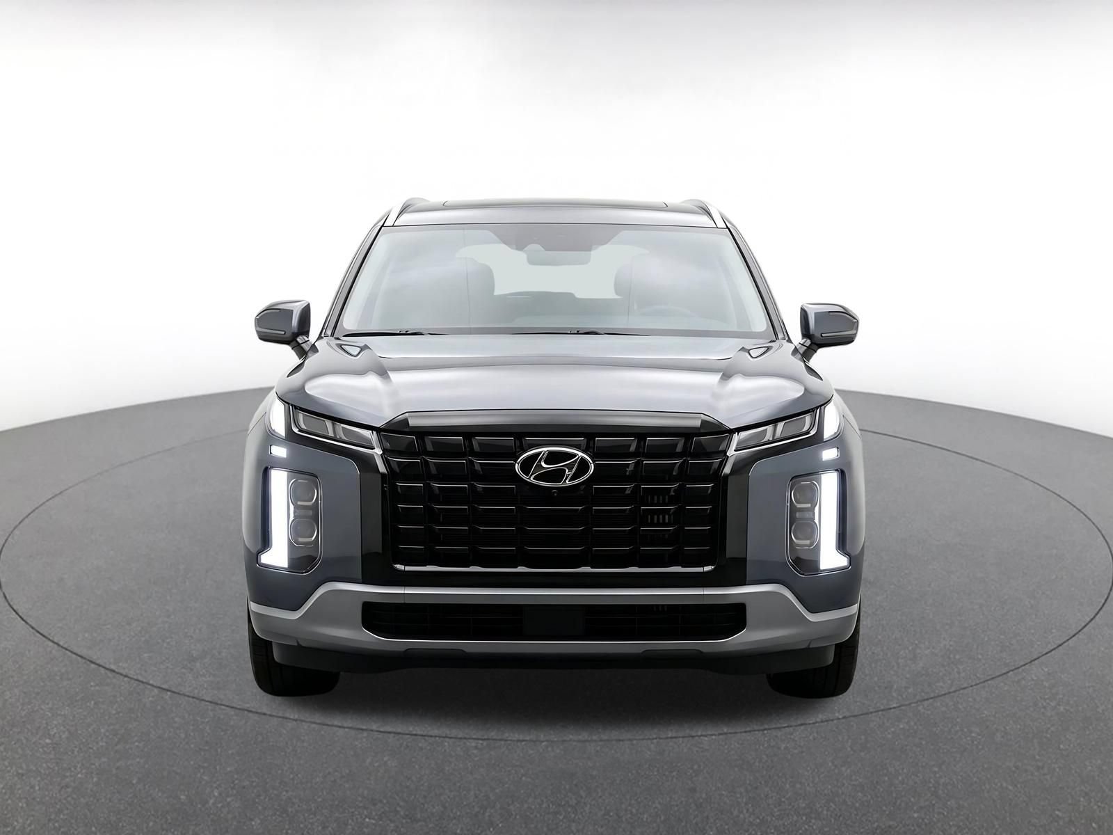 Used 2025 Hyundai Palisade SEL FWD image 2