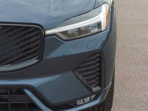 New 2026 Volvo XC60 B5 Plus w/ Protection Package Premier image 10