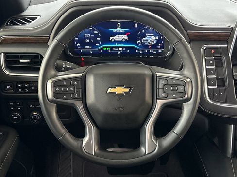 Used 2024 Chevrolet Tahoe Premier AWD/4WD image 20