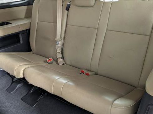 Used 2019 Toyota Sequoia Platinum image 16