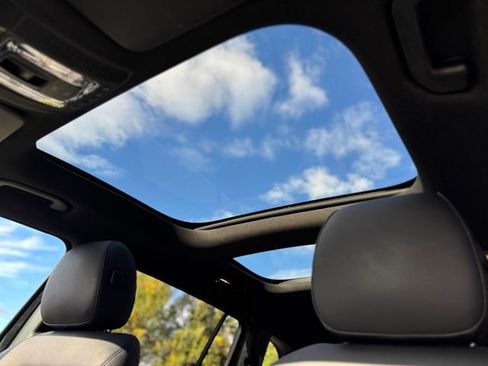 Used 2020 Mercedes-Benz GLB 250 4MATIC image 21