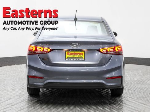 Used 2020 Hyundai Accent Limited FWD image 6