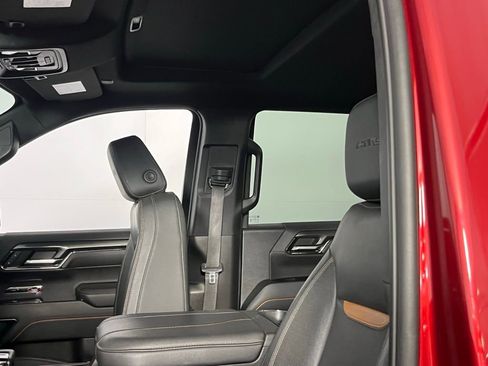Used 2024 GMC Sierra 1500 AT4 w/ AT4 Premium Package image 20
