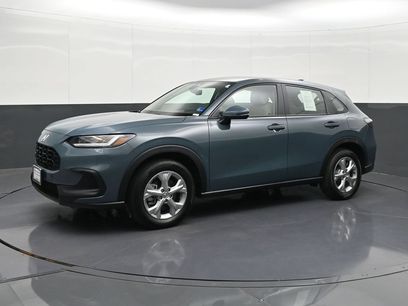 Used 2025 Honda HR-V LX