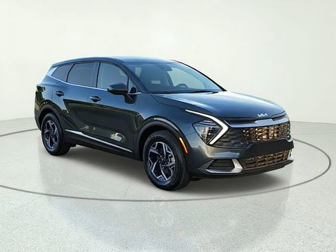 Certified 2024 Kia Sportage LX FWD image 8