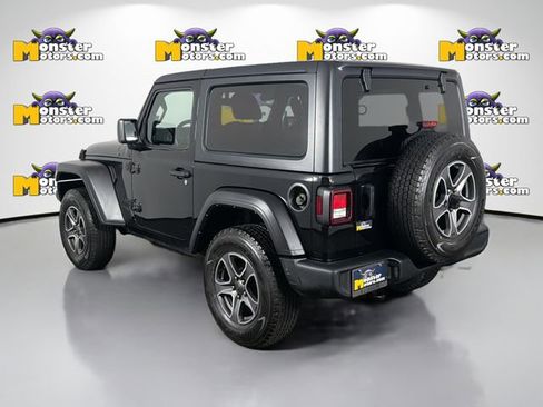 Used 2021 Jeep Wrangler Sport AWD/4WD image 7