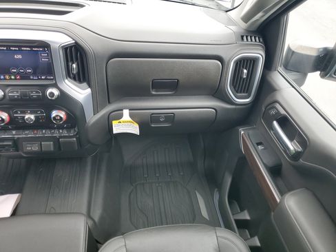 Used 2022 GMC Sierra 2500 SLT image 16