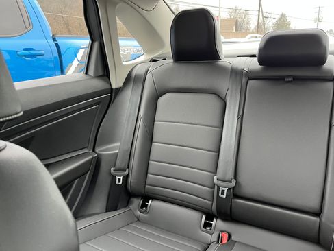 Used 2023 Volkswagen Jetta SE w/ Panoramic Sunroof Package image 35