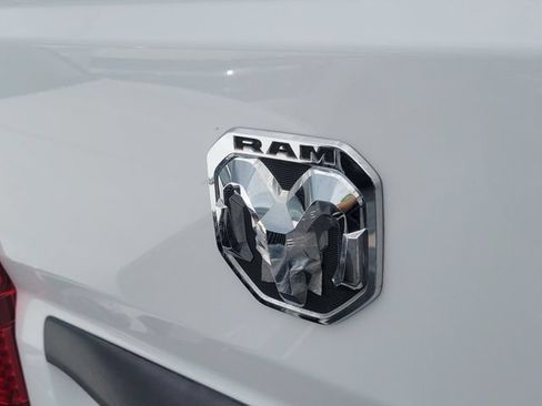 Used 2024 RAM ProMaster 2500 w/ Convenience Group FWD image 5