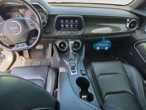 Certified 2020 Chevrolet Camaro SS RWD image 17