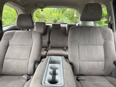 Used 2014 Honda Odyssey EX image 31