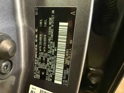 Used 2023 Toyota Highlander XLE image 38