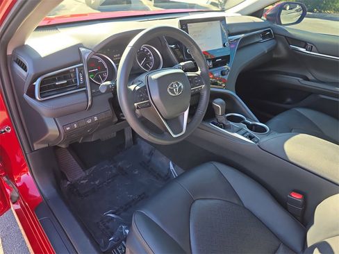 Used 2024 Toyota Camry XLE image 20