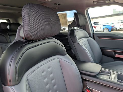 Certified 2024 Kia EV9 Wind image 23