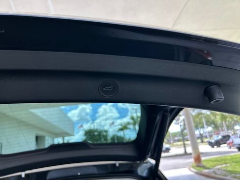 Used 2023 Tesla Model Y Long Range AWD/4WD image 40