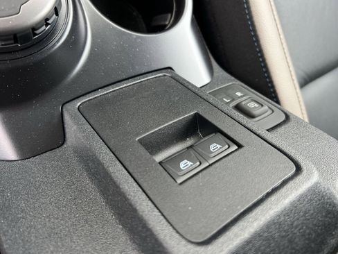 Used 2024 Ford Bronco Wildtrak image 30