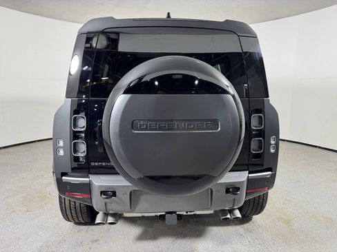 Used 2024 Land Rover Defender 110 Carpathian Edition image 7