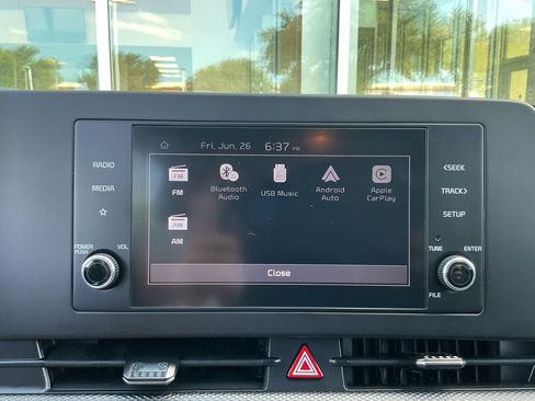 Used 2025 Kia Sportage LX FWD image 21